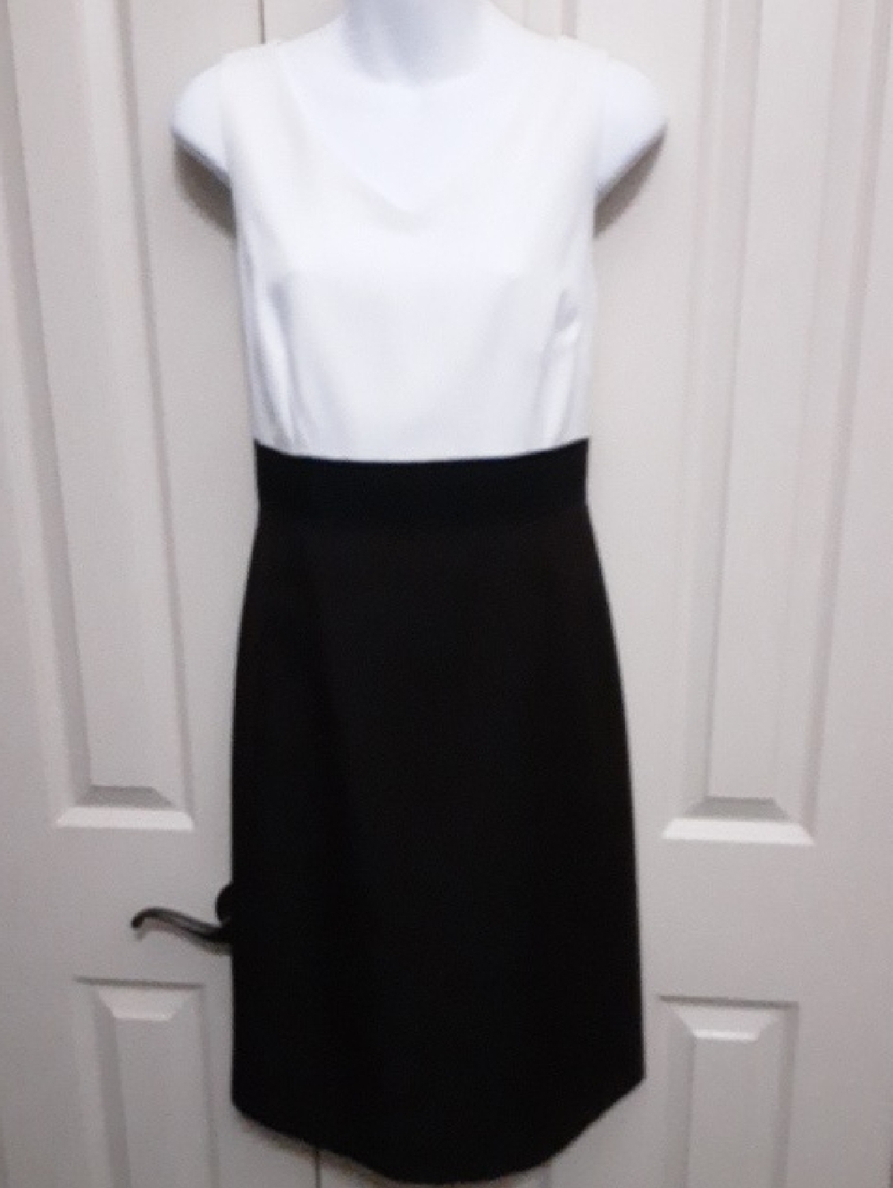 Kasper White Brown Sleeveless Dress.